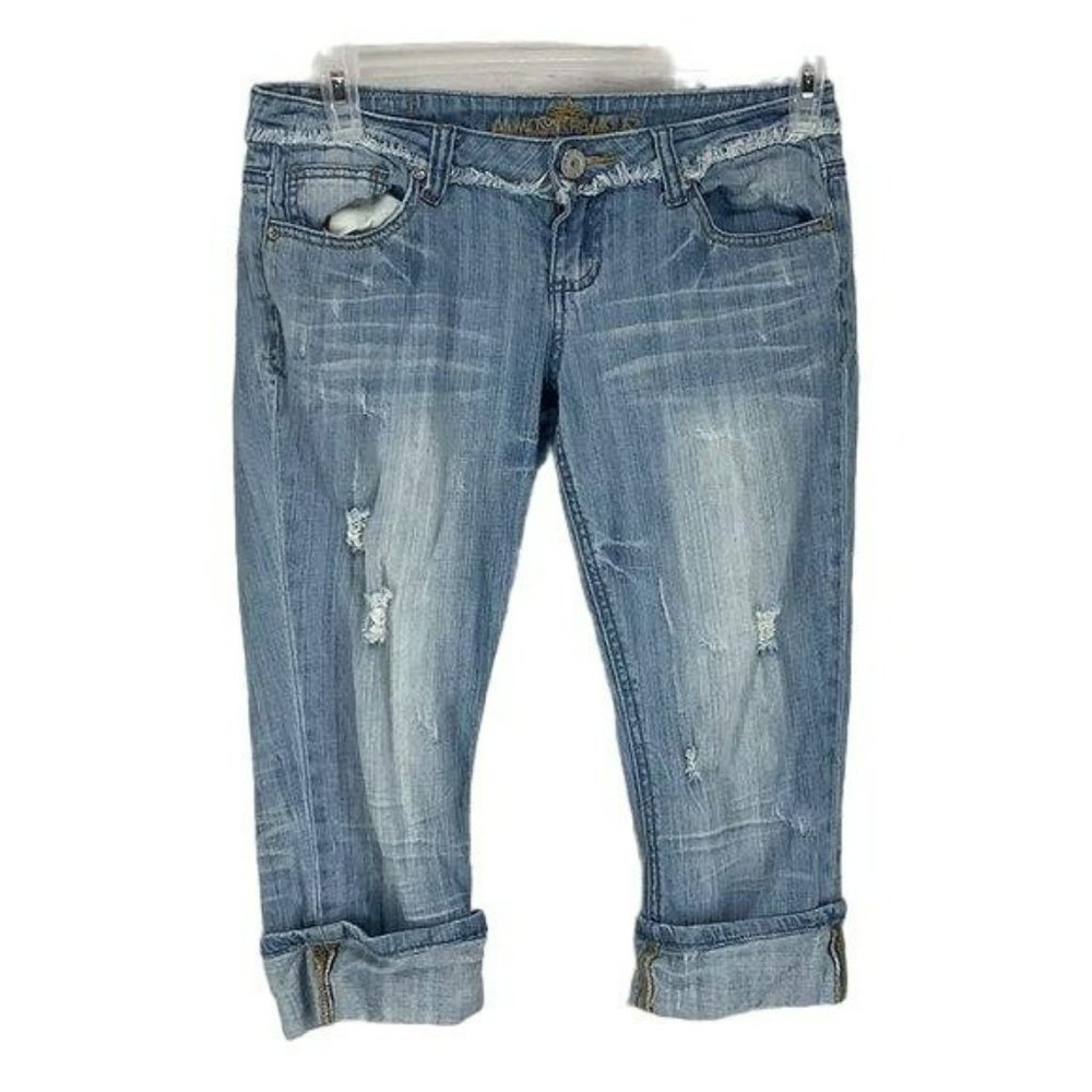 Almost Famous Women's Distressed Rolled Cuff Capri Pants Size 7